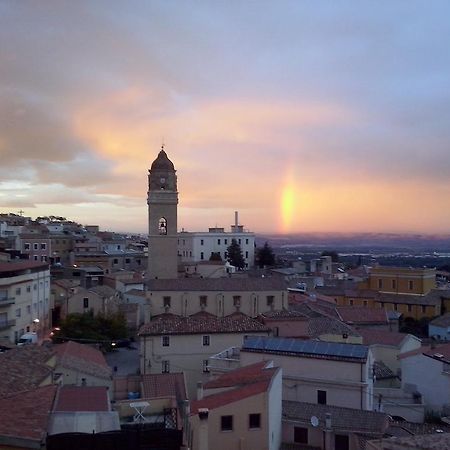 B&B Antoclo Di Concas Angela Margherita Villacidro ภายนอก รูปภาพ