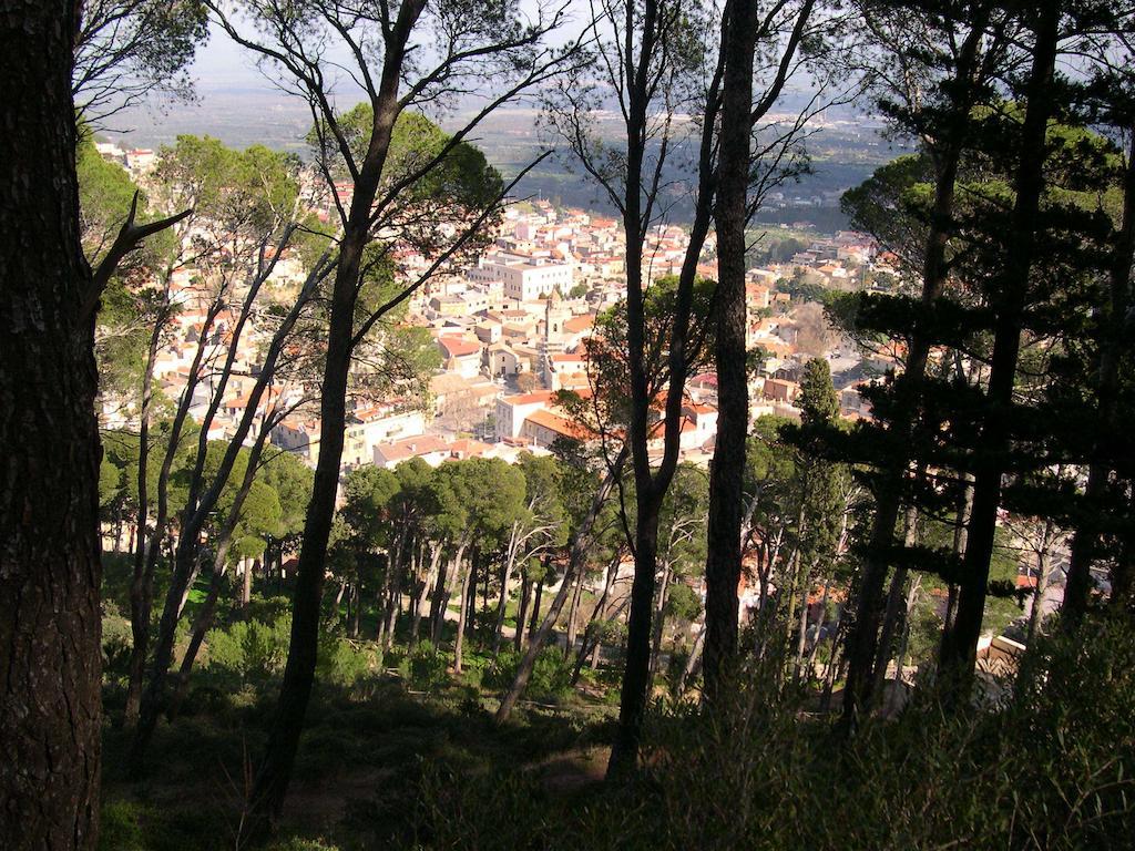 B&B Antoclo Di Concas Angela Margherita Villacidro ภายนอก รูปภาพ