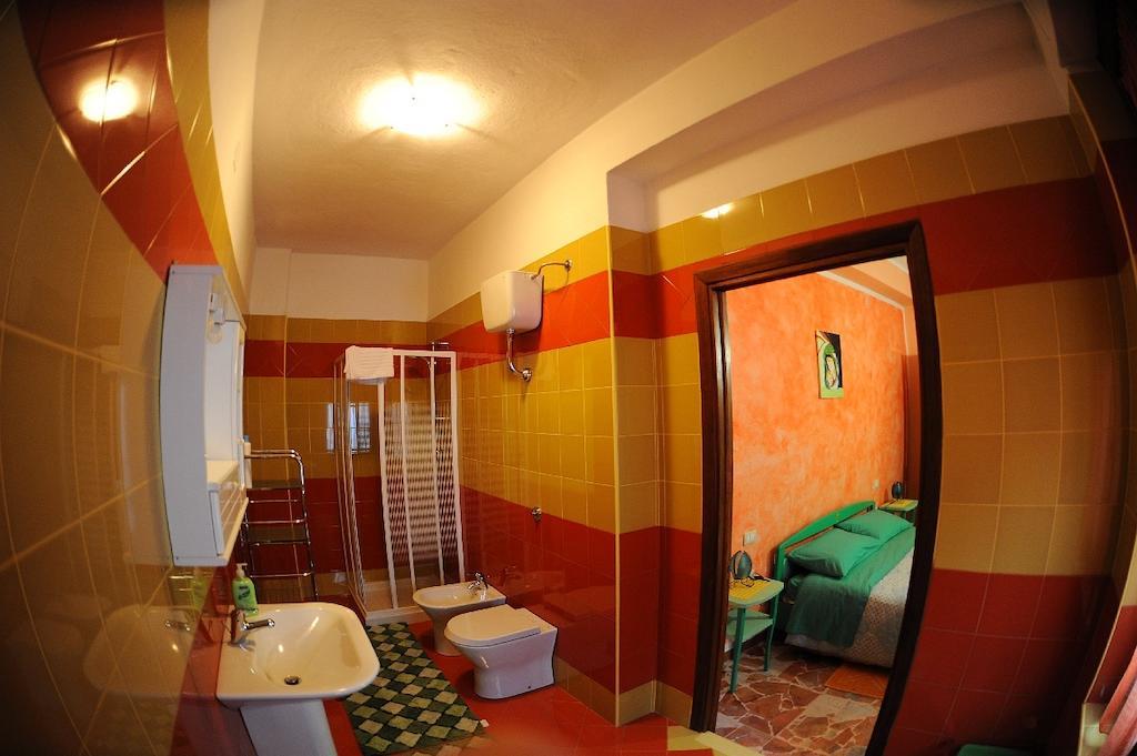 B&B Antoclo Di Concas Angela Margherita Villacidro ภายนอก รูปภาพ