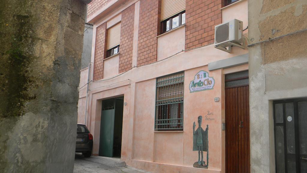 B&B Antoclo Di Concas Angela Margherita Villacidro ภายนอก รูปภาพ